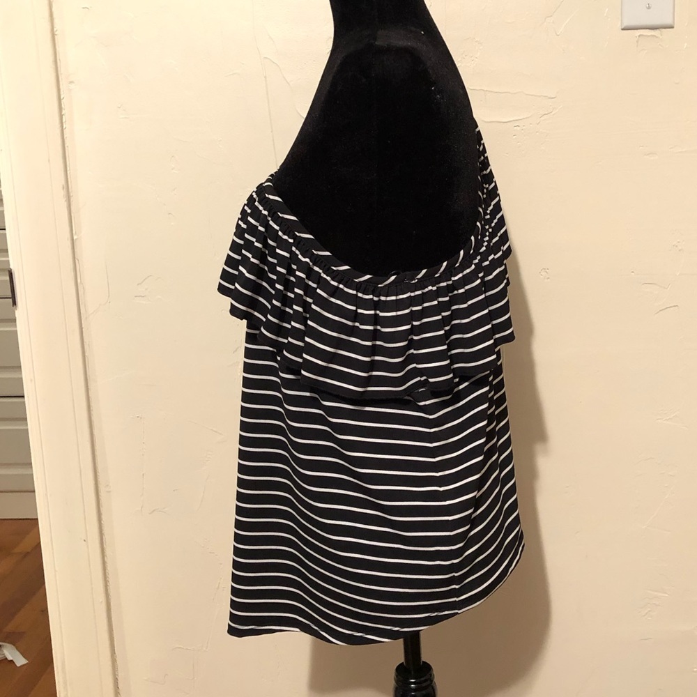 One Shoulder Top - Picture 2 of 4